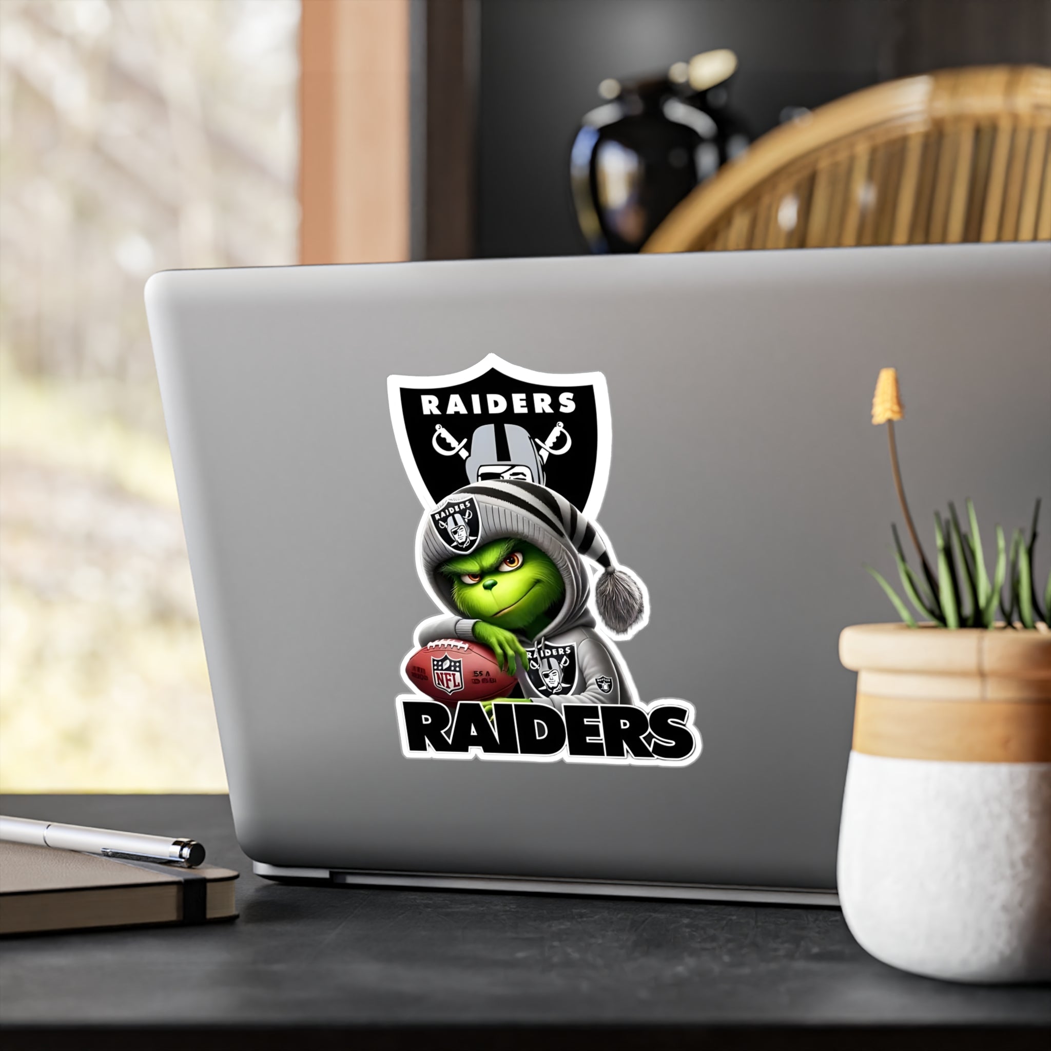 The Grinch - Raiders Vinyl Decal